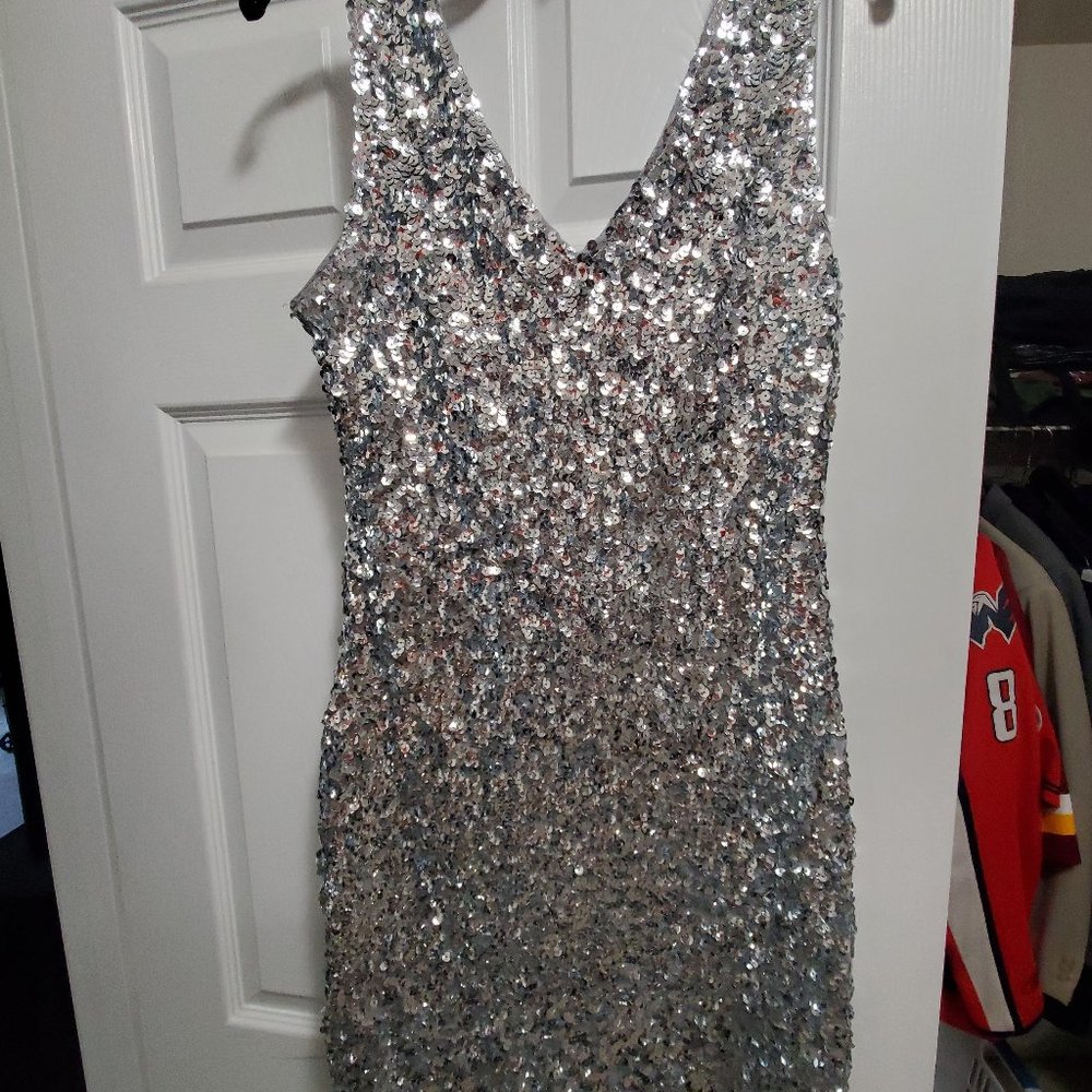 V neck silver sequin dress